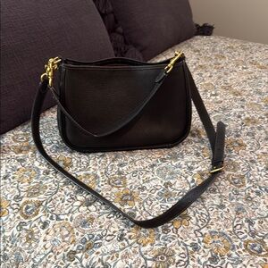 Elegant Black Leather Shoulder Bag